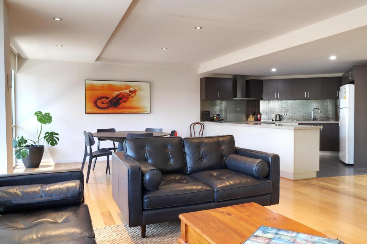 Appartamento Fiveways Balcony, King Bed, Chef'S Kitchen Fremantle Esterno foto