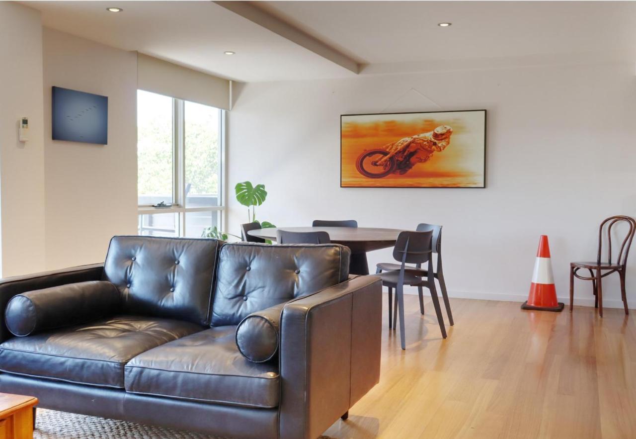 Appartamento Fiveways Balcony, King Bed, Chef'S Kitchen Fremantle Esterno foto
