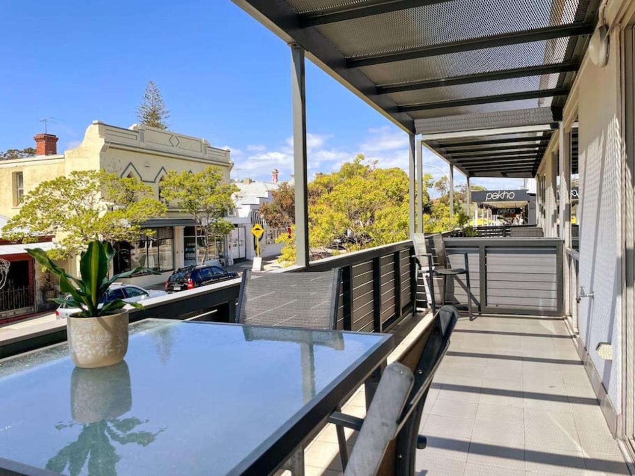 Appartamento Fiveways Balcony, King Bed, Chef'S Kitchen Fremantle Esterno foto