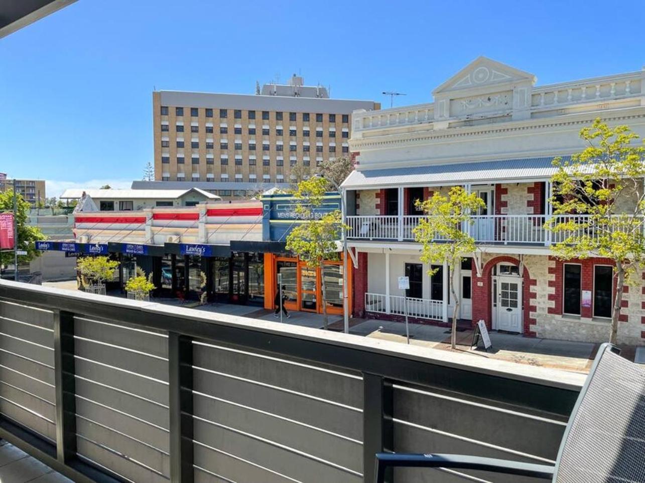 Appartamento Fiveways Balcony, King Bed, Chef'S Kitchen Fremantle Esterno foto